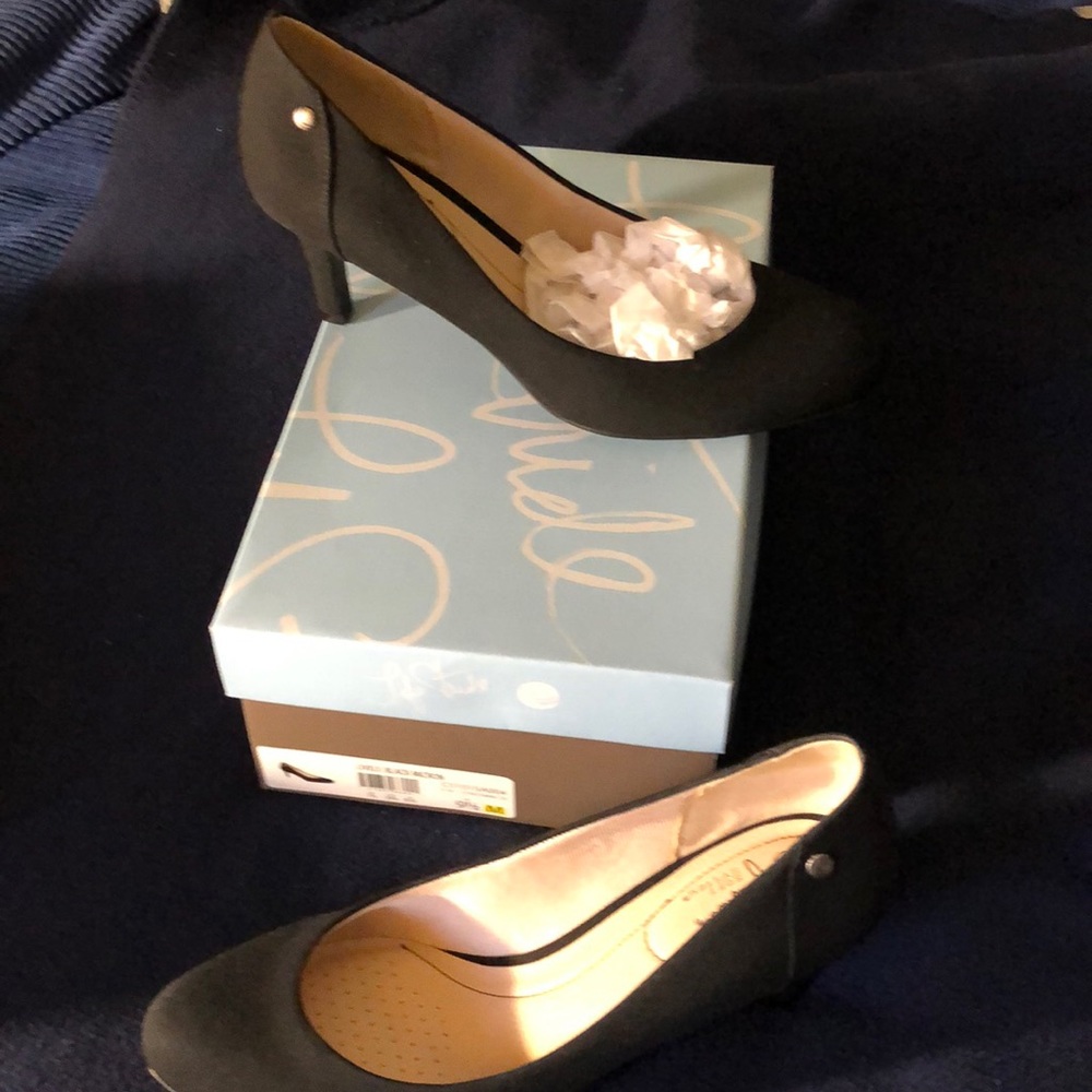 Ladies Pumps